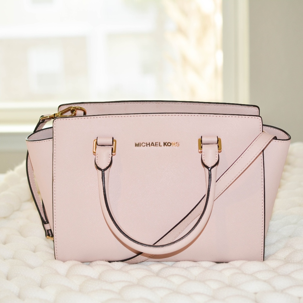 Authentic Michael Kors Selma Med Saffiano Leather